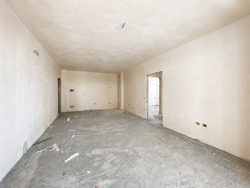 Shitet Apartament 2+1 m² në Qerret, Kavaje