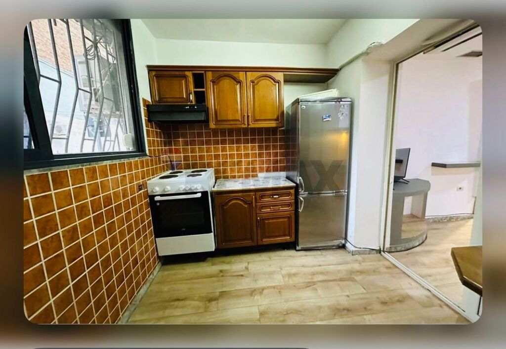 🏡 Apartament 1+1 me Qira te Pireu – Rruga e Elbasanit