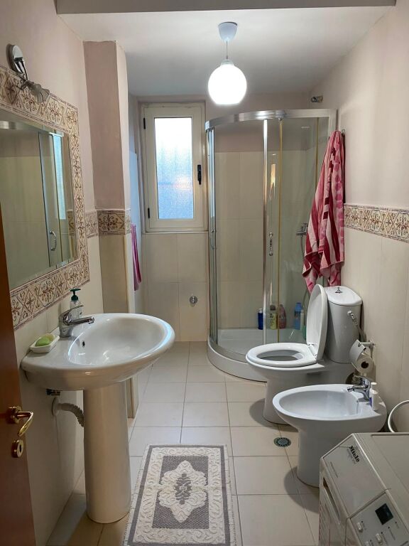 Appartamento in affitto ali dem