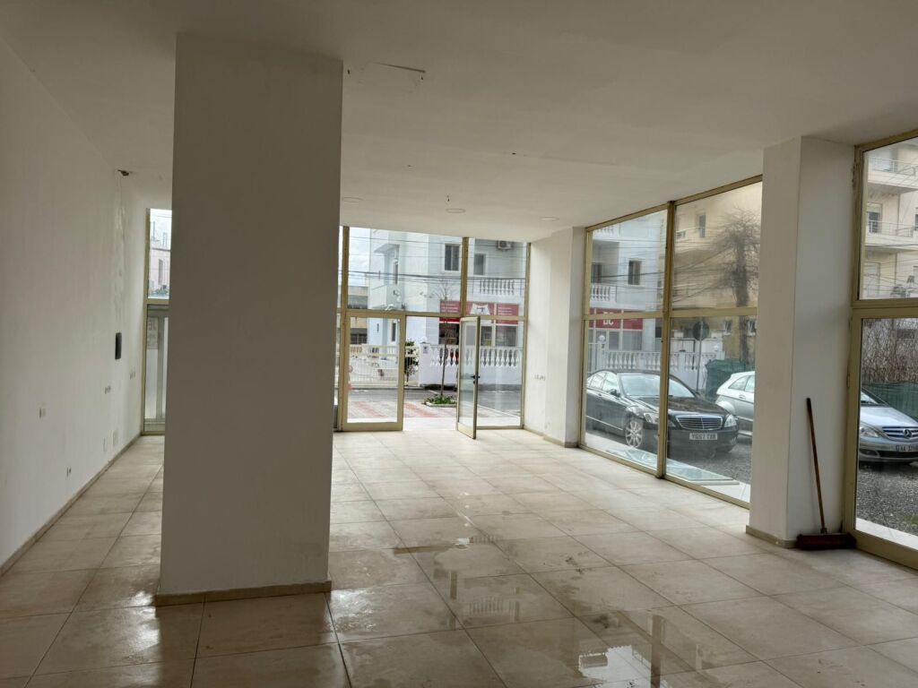 Business premises 1+1 For Rent in Plazh Hekurudha, Durrës!