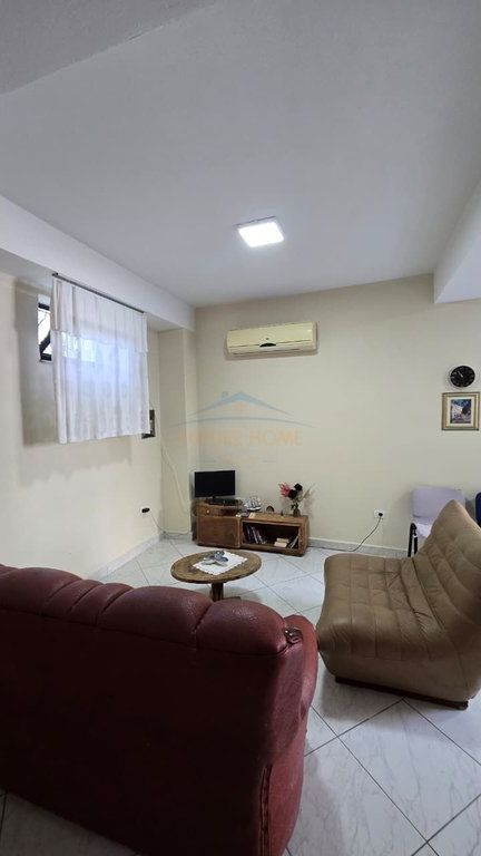 Rent , Studio apartment , Lake , Tirana