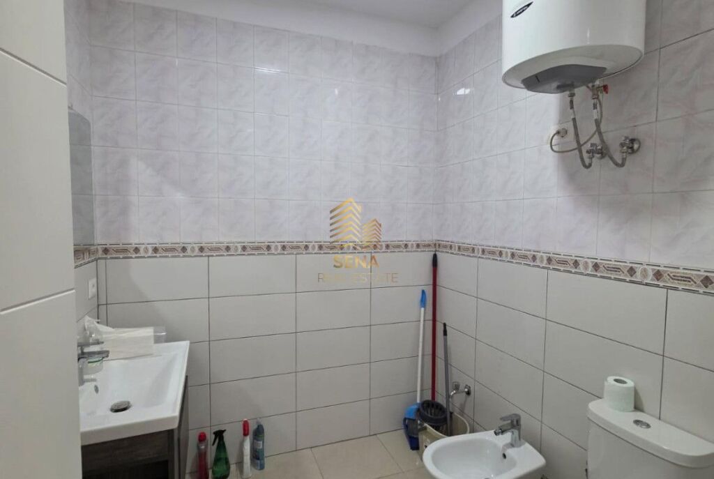 Rent, Business Premises,1+1, Ballet School, 50,000 Leke
