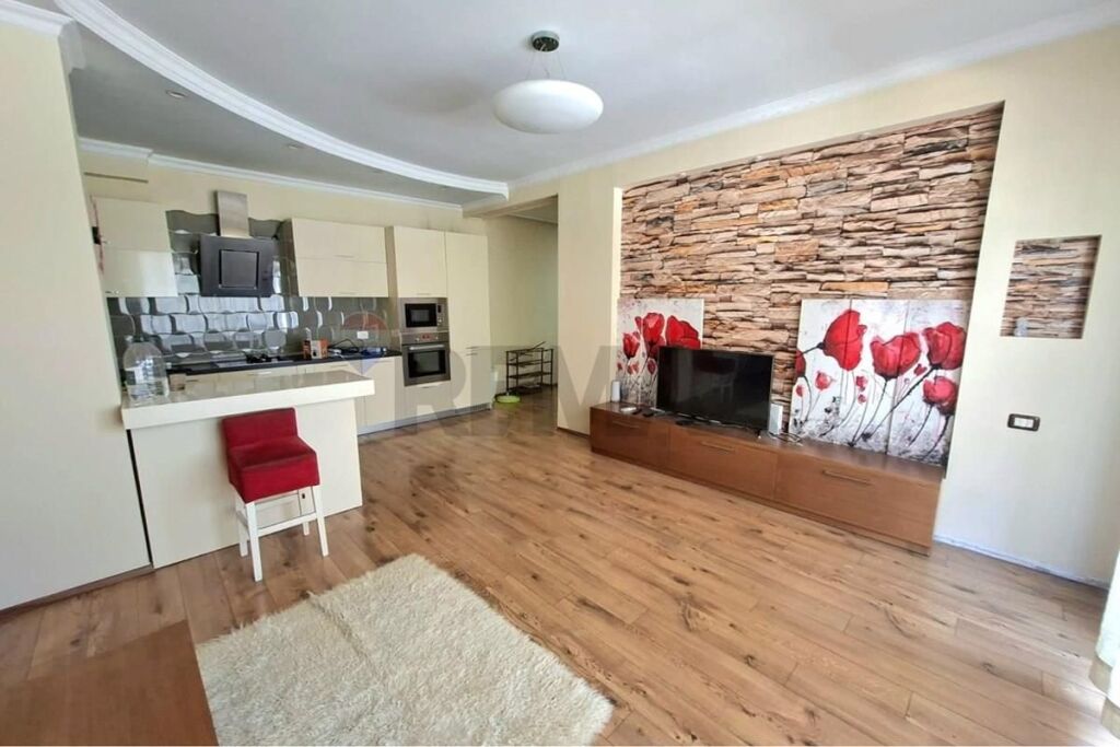 JEPET ME QIRA APARTAMENT 2+1 NË YZBERISHT