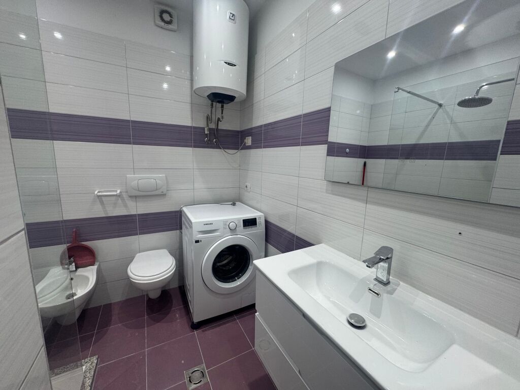 Apartament 2+1 me qira tek Kontakti tek 22 Dhjetori!