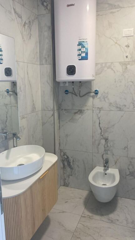 🏢✨ OFFICE SPACE FOR RENT IN LAKE VIEW RESIDENCE, TIRANA ✨🏢