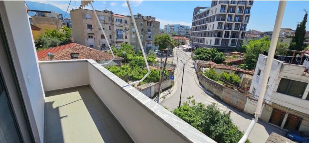 1+1, 4th floor existing, mihal grameno school, 500 thousand leke