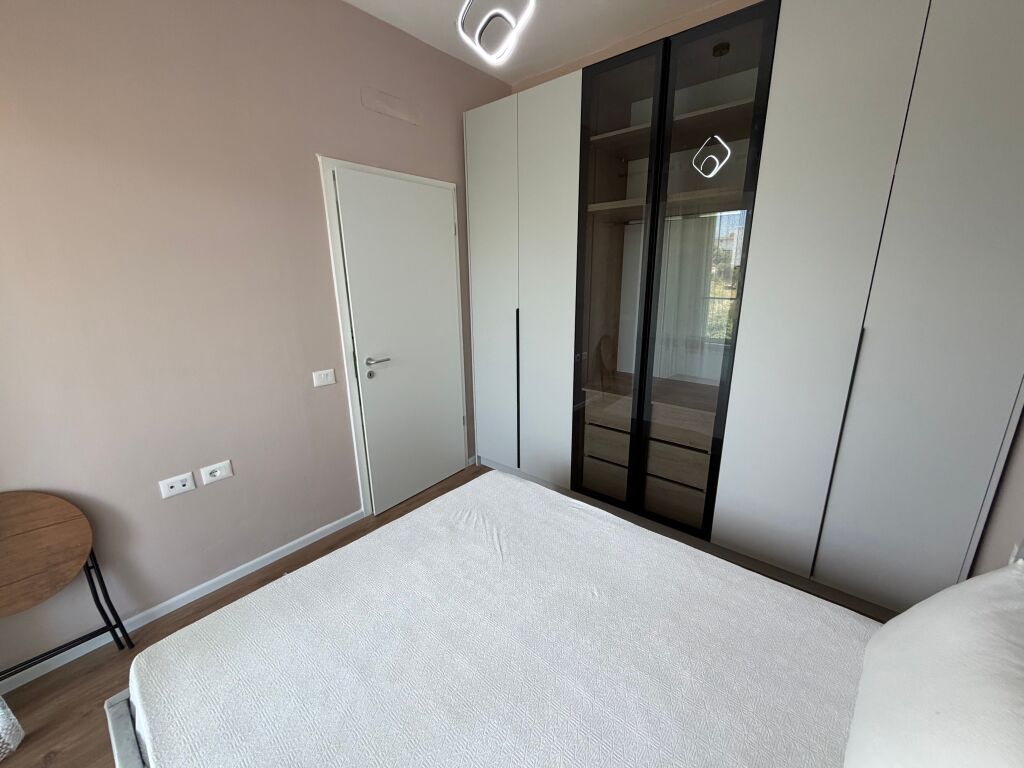 For rent 1+1 Ali Demi Kadiu Complex