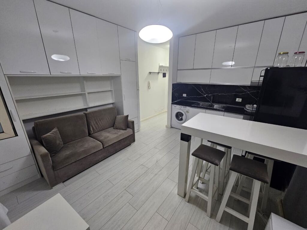 Qera | Garsoniere | Kodra e Diellit | 350 €/muaj