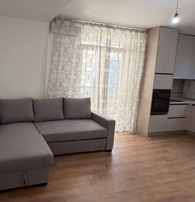 Jepet me qira apartament 1+1