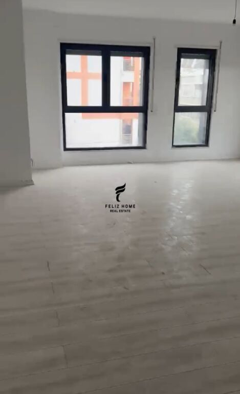 ZYRE ME QERA 126 M2 BULEVARDI RI 80.000 LEKE FH-80745