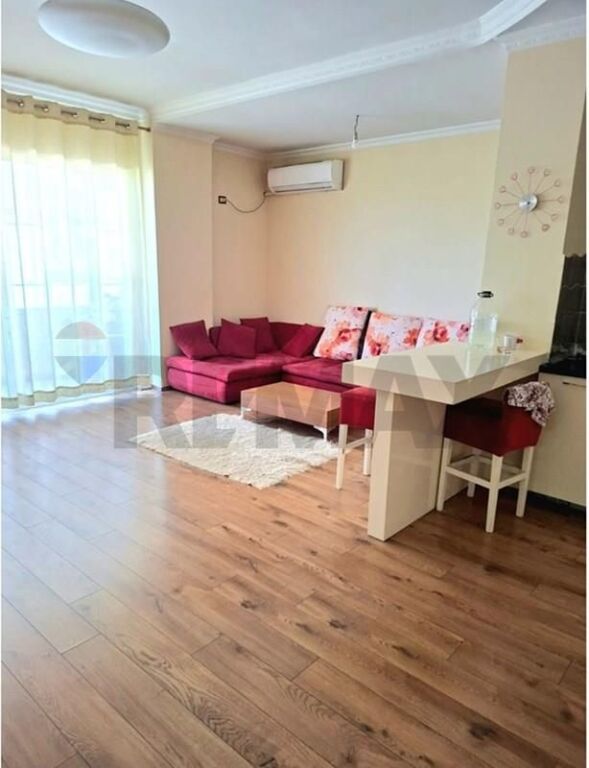 JEPET ME QIRA APARTAMENT 2+1 NË YZBERISHT