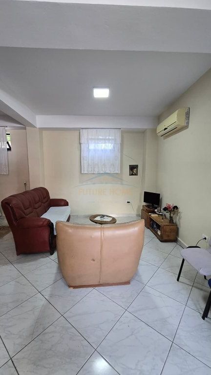 Rent , Studio apartment , Lake , Tirana