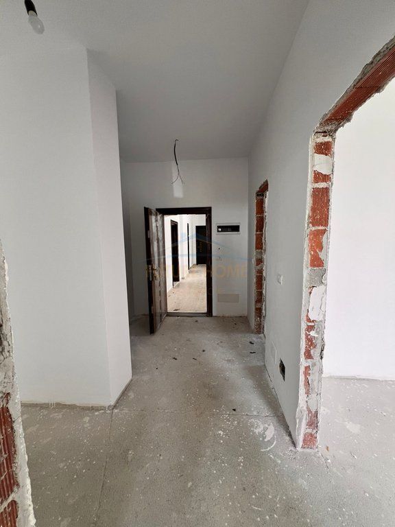 Shitet,Apartament 2+1, Kompleksi Muraga