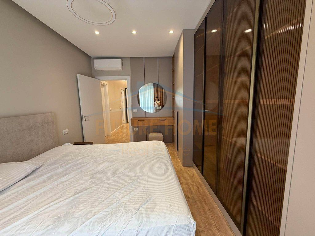 Rent, Apartment 1+1, Complex E88, Laprakë. UNA70786