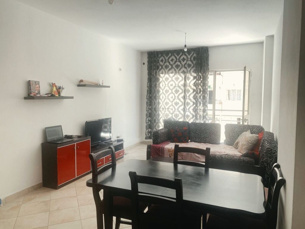 2+1, at 2 Palmat Astir, 420 thousand lek