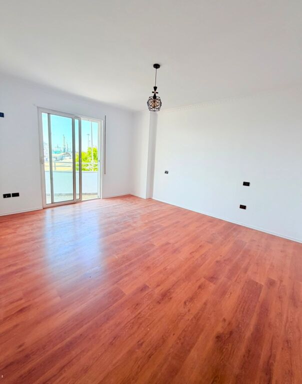 FOR SALE APARTMENT 3+1+2 NEW PORT ROAD, DURRES