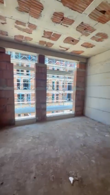 Apartament 1+1 per shitje Ring Side Paskuqan !
