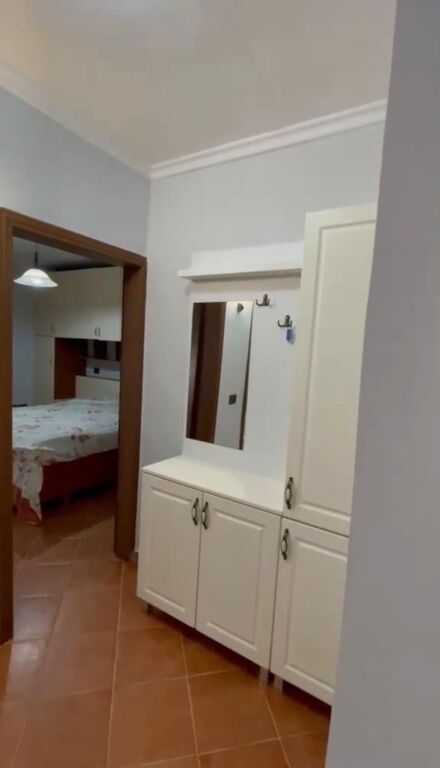 Appartamento in affitto 1+1- 📍Moschea Tabakeve, viale Bajram Curri- 500 mila lek