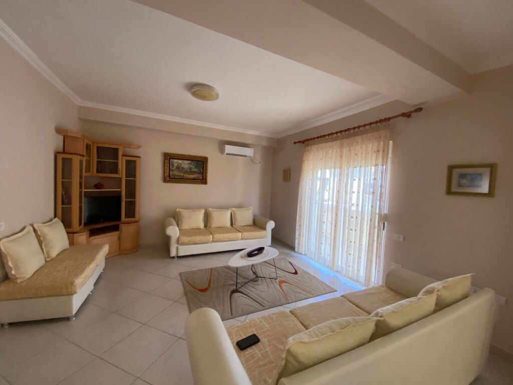 AFFITTO APPARTAMENTO 2+1+2  MARKATA DURRES 400 EURO/MESI