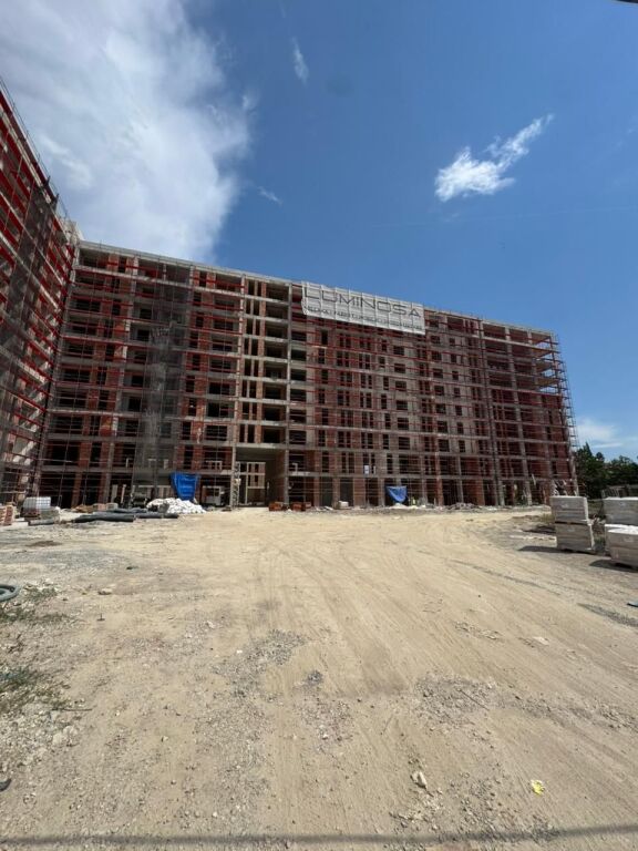 Riverside Residence Appartamento 2+1+2 in vendita Occasione. Parzialmente dato con credito.
