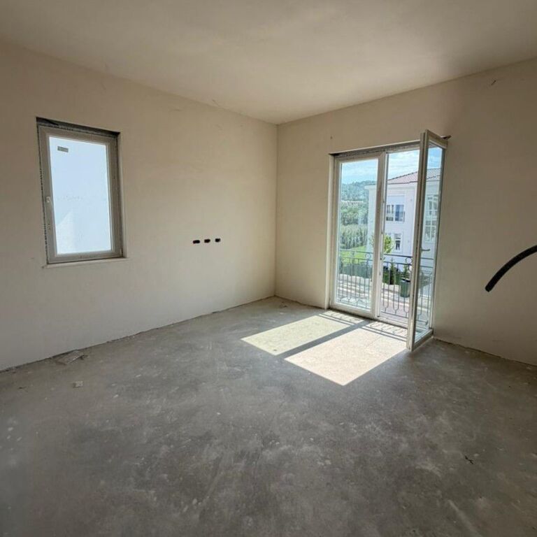 Rolling Hills 2 Modern villa for sale .