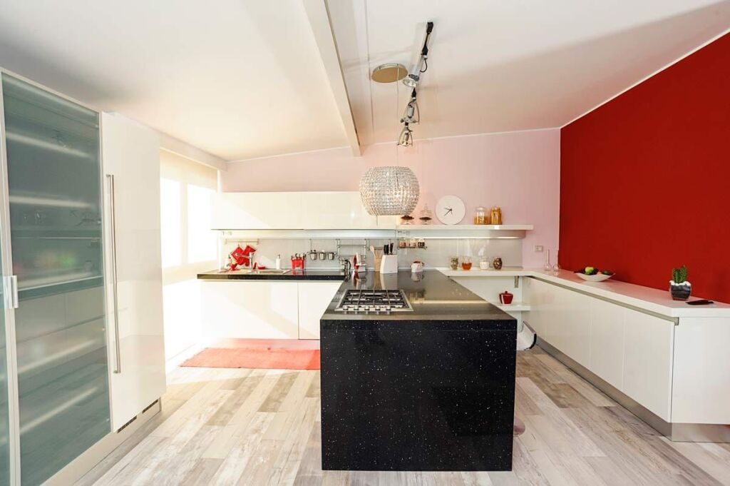 🌇Shitet Penthouse Luksoz 2+1+2 tek Liqeni i Thatë🌄