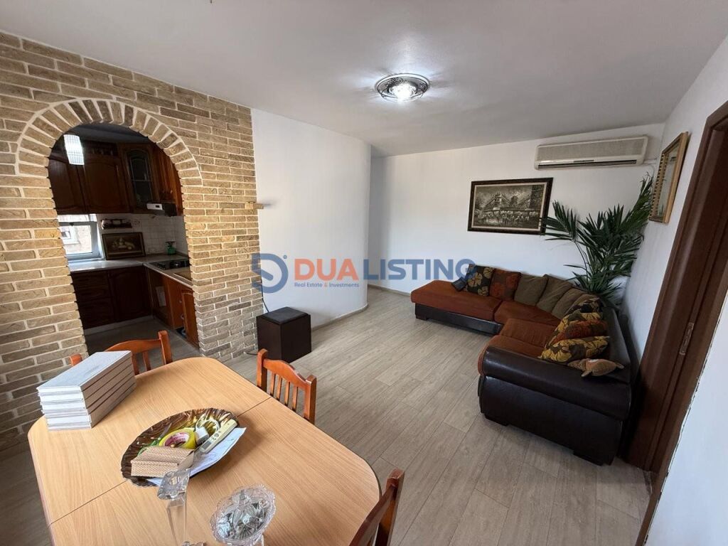 Shesim Apartament 2+1+2 Blv Zhan Dark Brryli