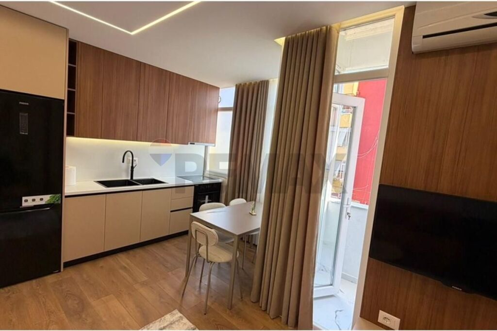 ✨ Shitet Apartament 2+1 📍Materniteti i Ri
