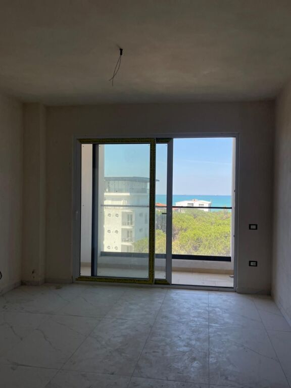 Vendesi in vendita appartamento 1+1 al Complesso Liburna con vista completa sul mare