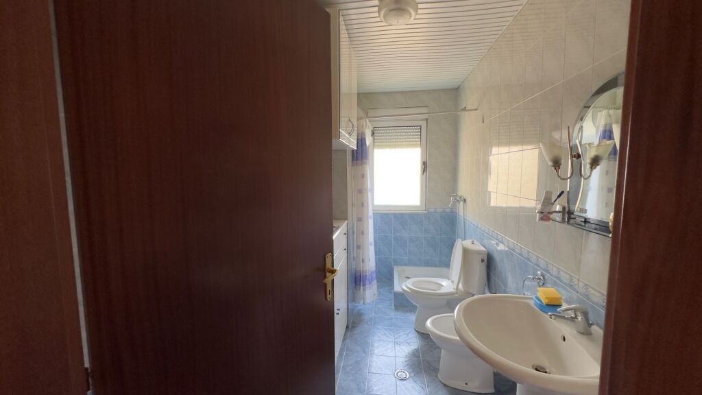 Affitto, Appartamento 2+1+2, Via Elbasan, Tirana. Empire71040