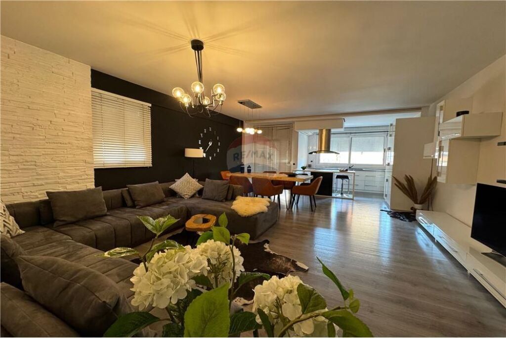 Condo/Apartment - For Rent/Lease - Komuna e Parisit, Tiranë