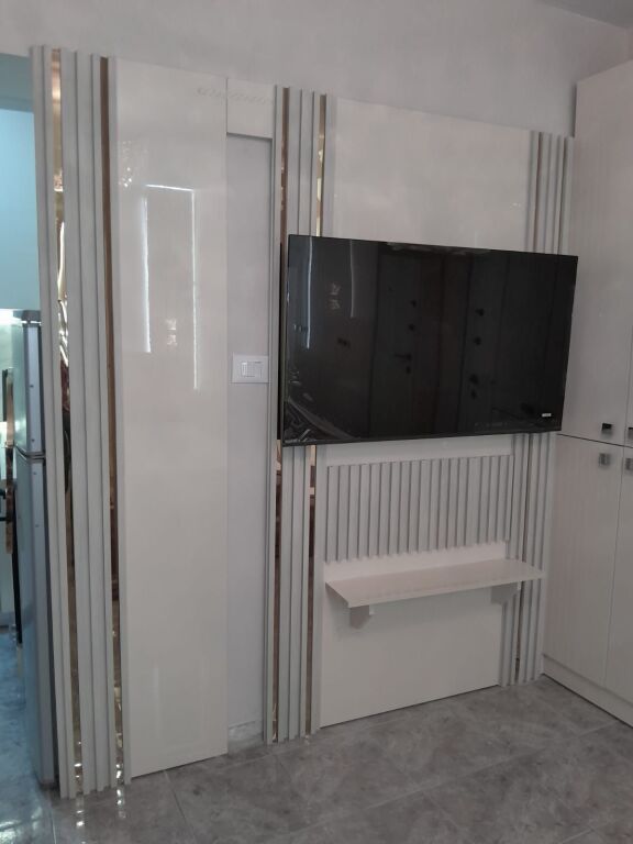 Qender Studio me Qera