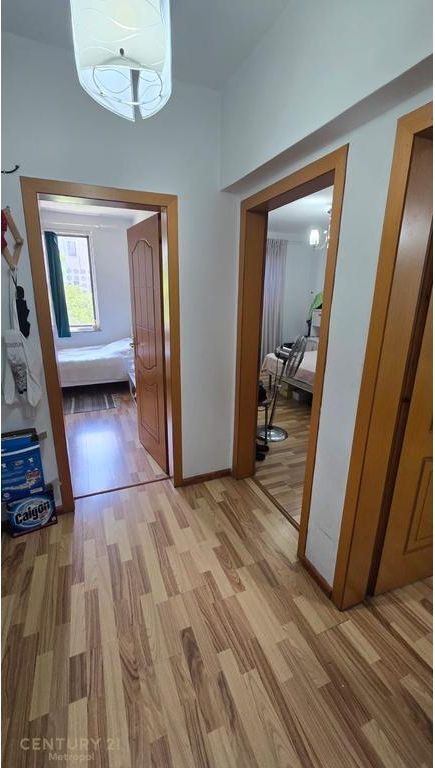 SHITET APARTAMENT 2+1, PËRBALLË ME SHKOLLEN "HARRY FULTZ"! 135,000 €