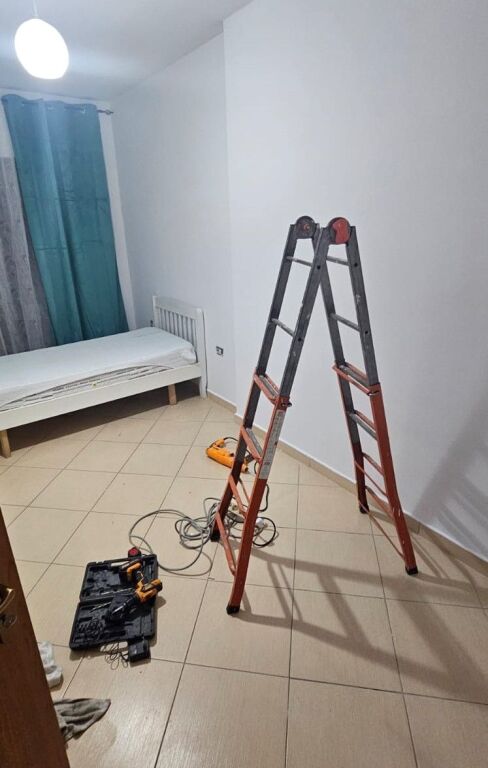 Apartament 2+1+2 me qira – Yzberisht, përballë Grand Gallery !