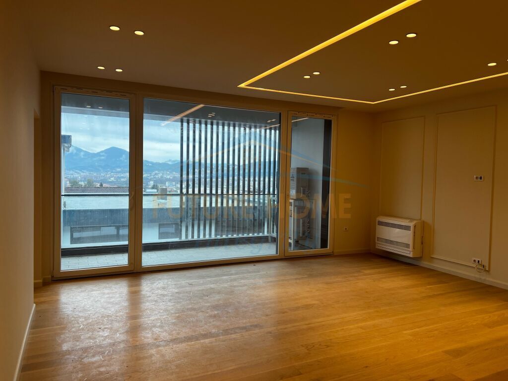 For sale, Apartment 3+1+2+Garage, Brigades Palace, Tirana.