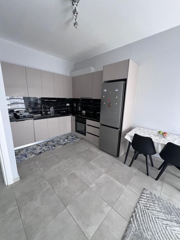 Appartamento 2+1+2+ Posto Auto In Affitto, 📍Xhamllik