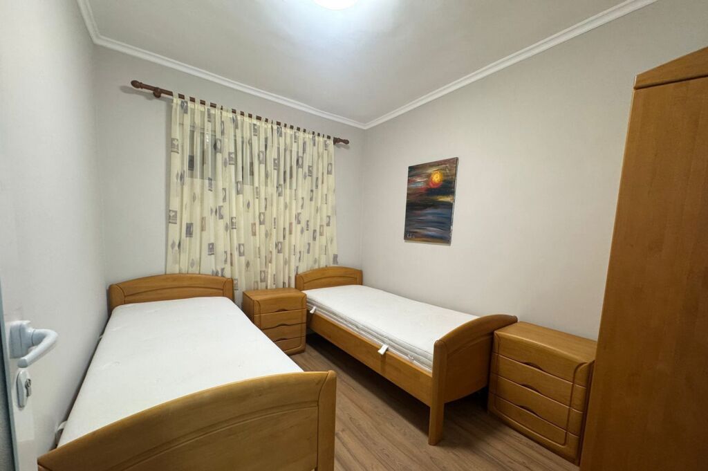 Qera | Apartament 2 + 1 | Blloku | 800 €/muaj