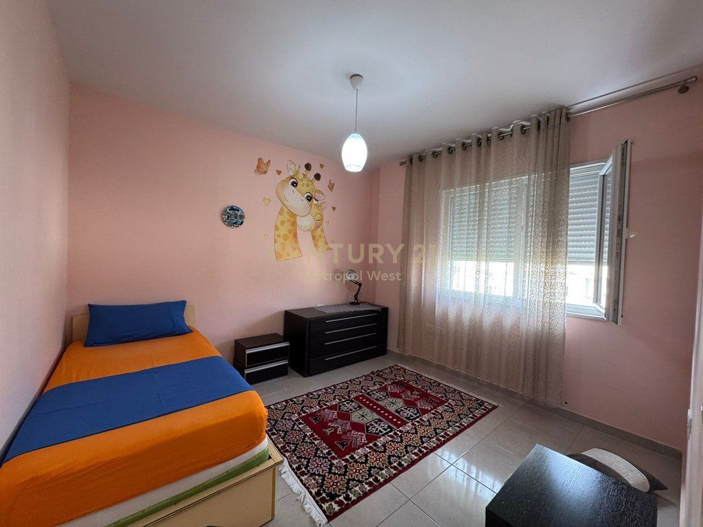 Ristorante Durazzo, appartamento 2+1+2 in affitto 600 € /Mese
