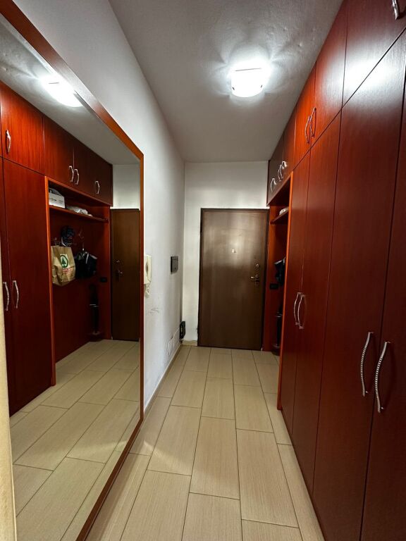 Apartament 2+1 per shitje te Tregu Elektrik !
