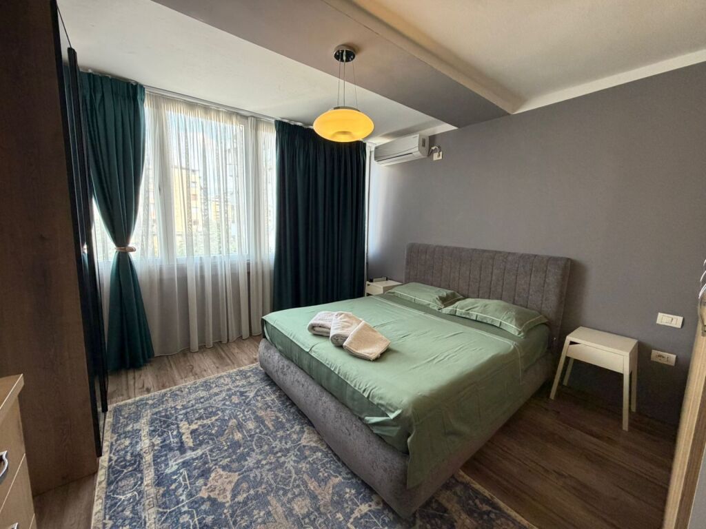 Apartament 1+1 per shitje, ne Bllok !
