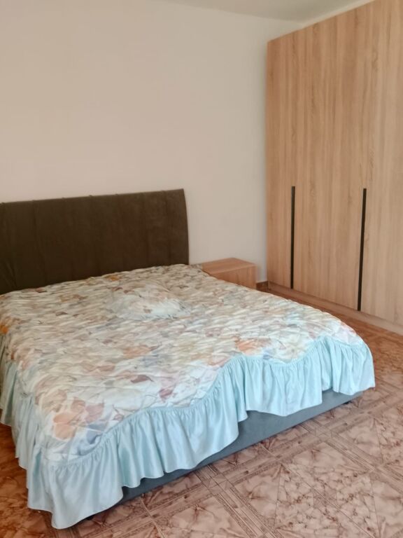 Affittasi casa 2+1, tel ex Mercato Elettrico via Mihal Grameno 450 mila lek vecchi