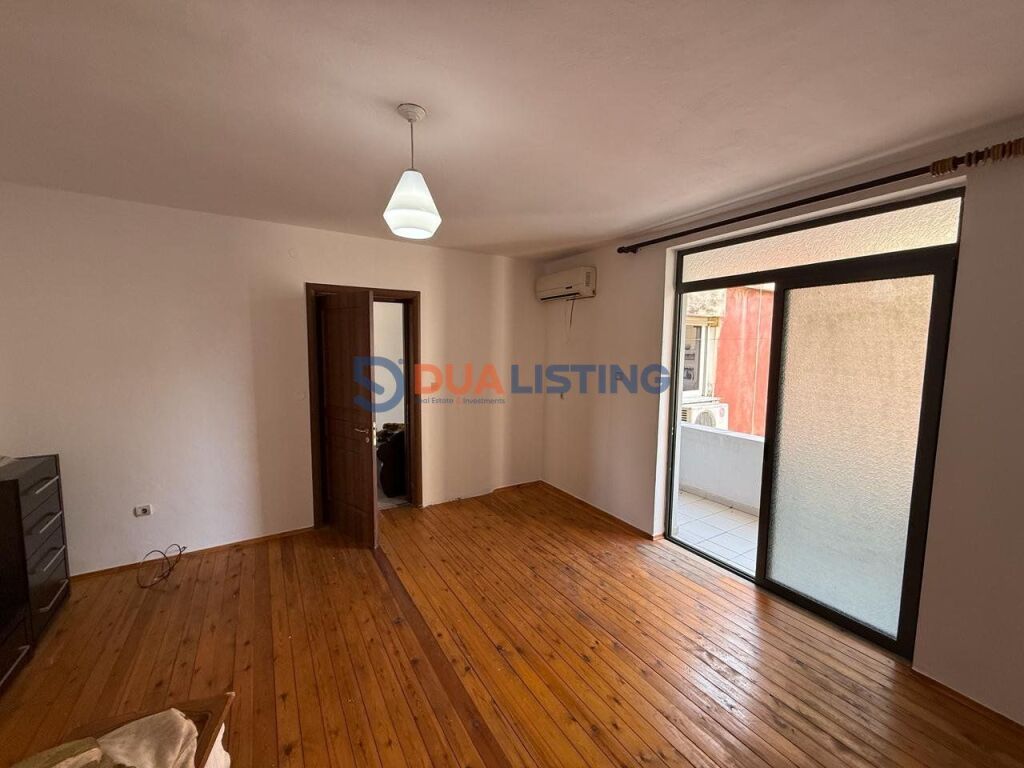 Shesim Apartament 2+1+2 Blv Zhan Dark Brryli