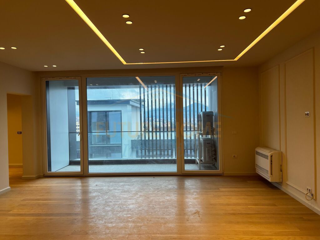 For sale, Apartment 3+1+2+Garage, Brigades Palace, Tirana.