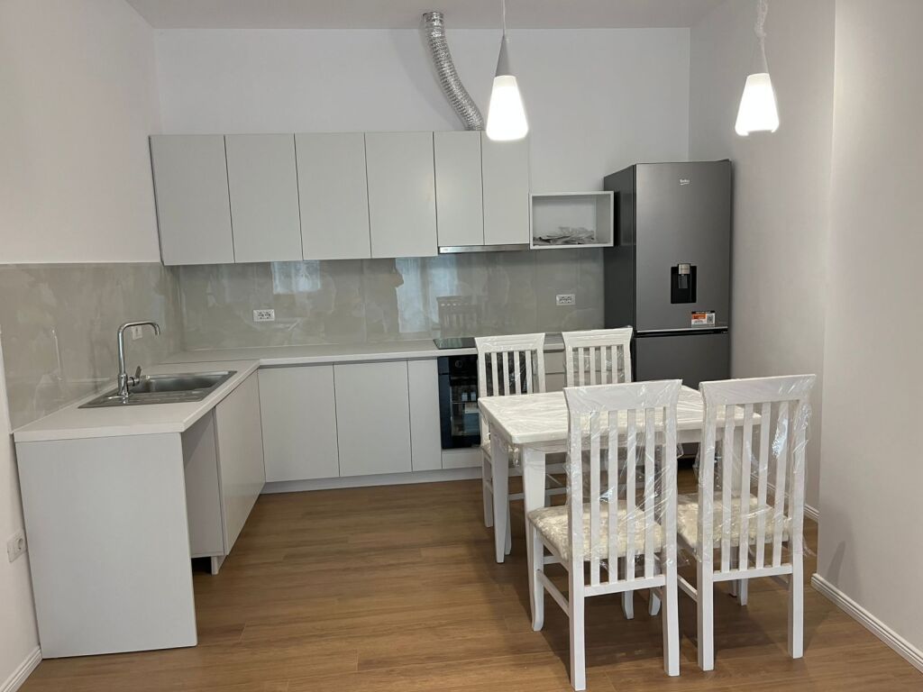 Apartament 1+1 me qera në Ali Dem