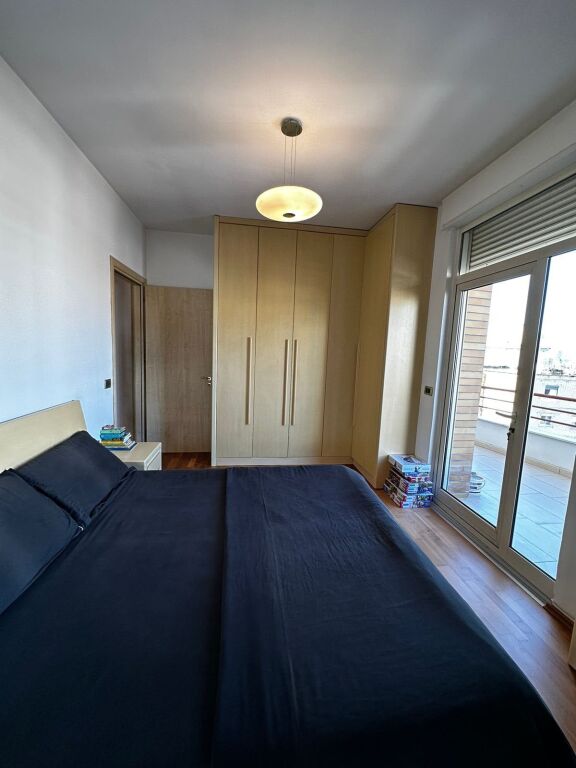Apartament 2+1 per shitje te Tregu Elektrik !