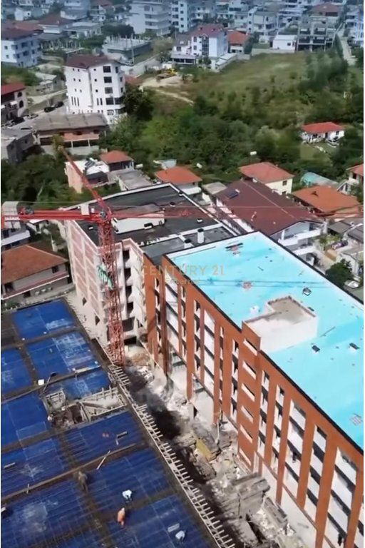 Apartament 2+1+2 për shitje në Paskuqan