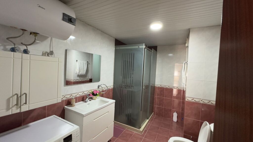 Affitto, Appartamento 2+1+2, Via Elbasan, Tirana. Empire71040