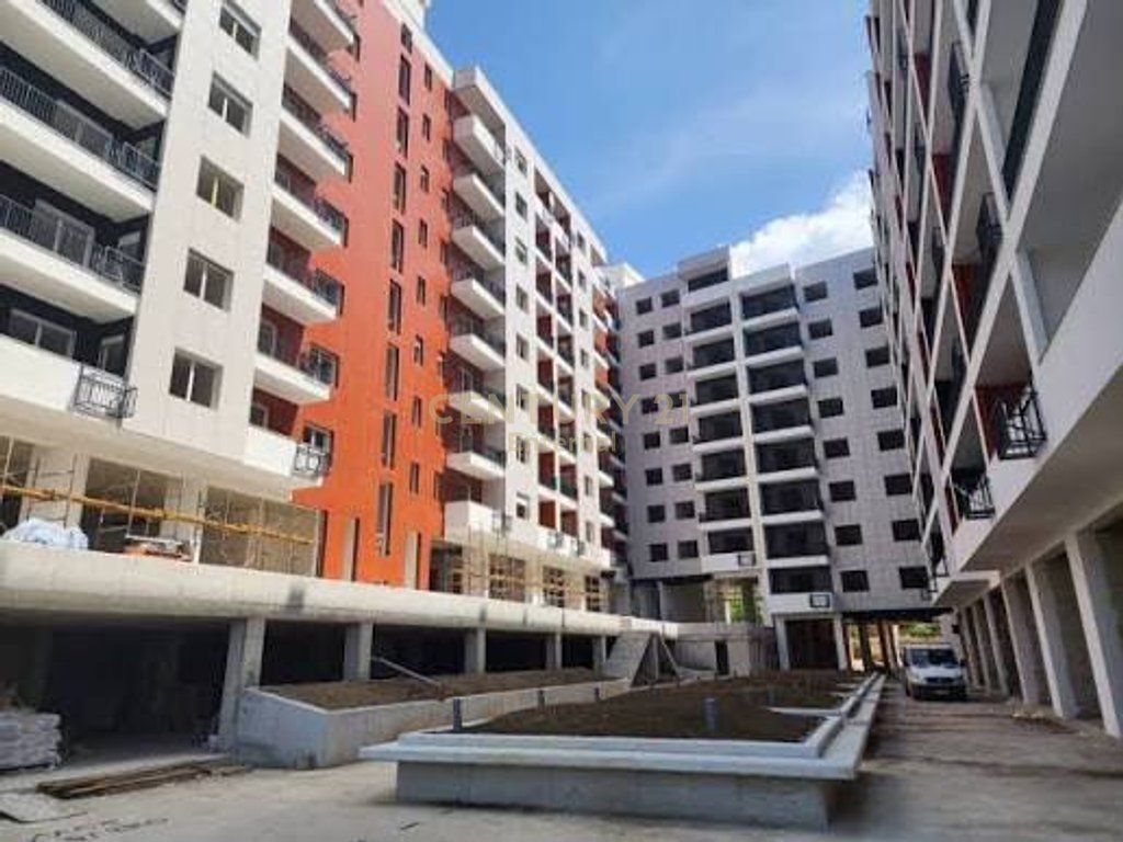 Paskuqan - Shitet 2+1+2 132.31m2 Tek Kompleksi Space City Prane Rrethit Te Paskuqanit 167,000 €