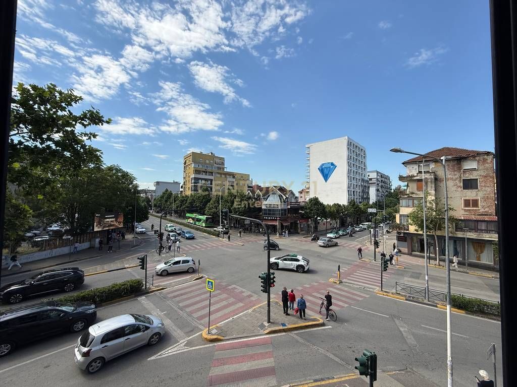 Commercial Unit for Rent at Pharmacy 10