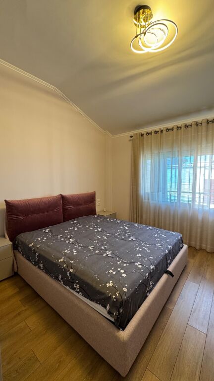 Appartamento lussuoso 1+1 in affitto a Fresk, con posto auto